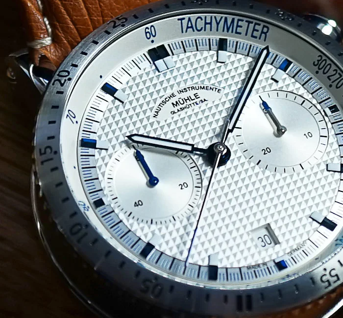 Видове гийоше шарки (clous de Paris, barleycorn, soleil и др.): как влияят на визията и четимостта